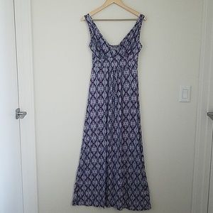 Loveappella Maxi Dress